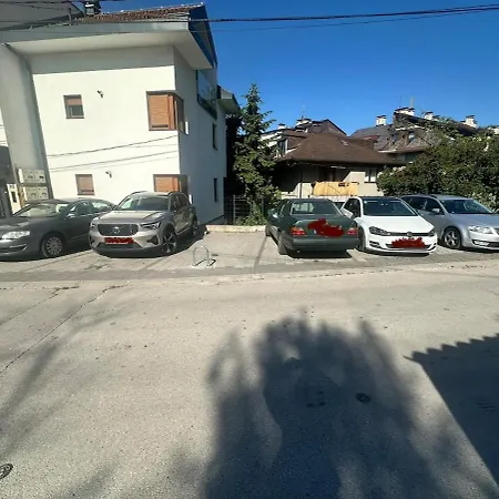 Modern Cozy Free Parking Near Center *