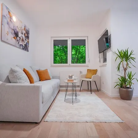 Appartement Modern Cozy Free Parking Near Center
