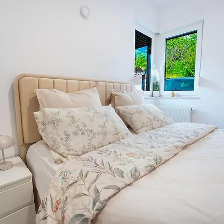 Appartement Modern Cozy Free Parking Near Center